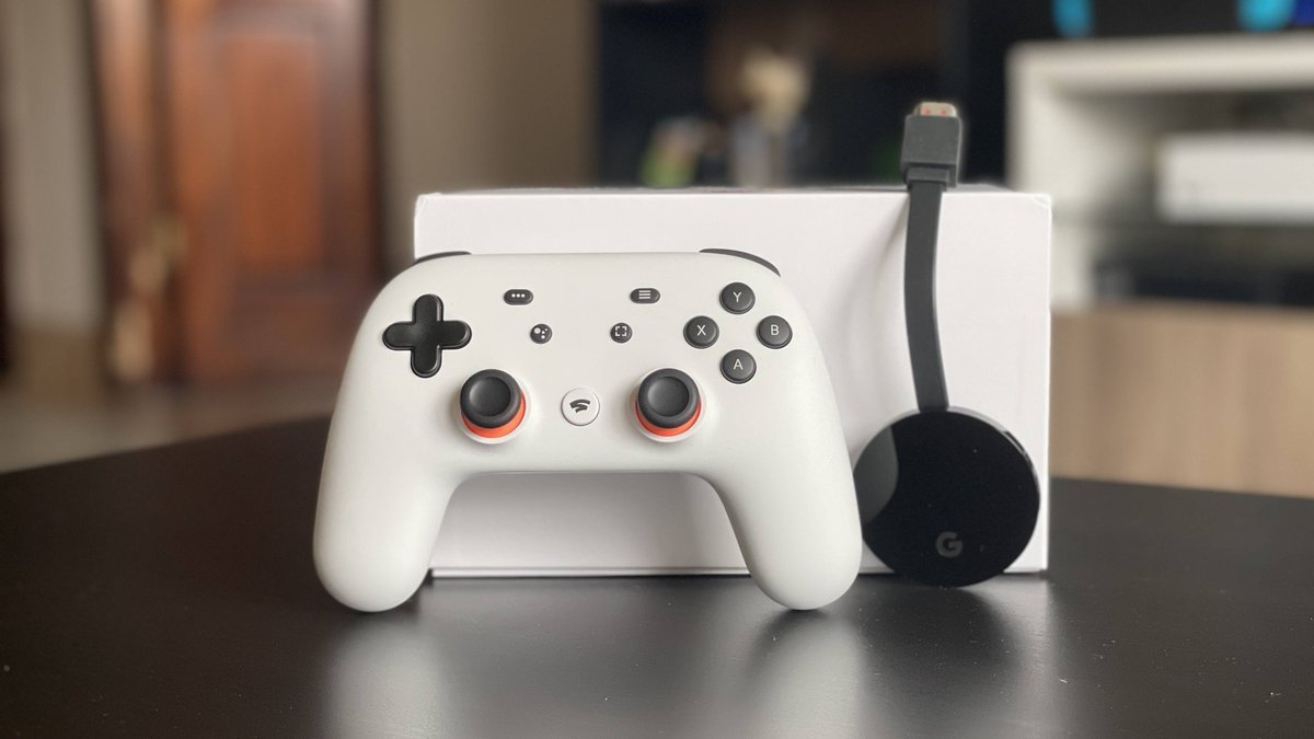 Stadia Premiere Edition Controller With Chromecast Ultra — image 4