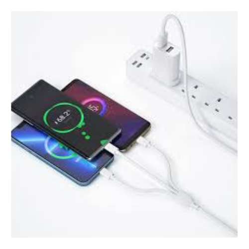 WIWU 2.1A Quick Dual Charger With  3 IN 1 Cable  White — image 2
