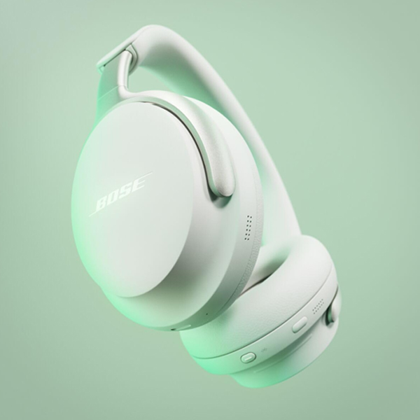 Bose QuietComfort Ultra Headphones - White Smoke — image 2