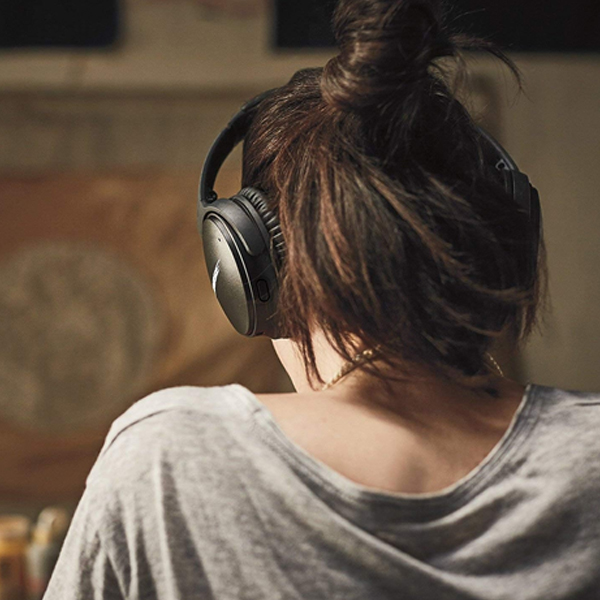 Bose QuietComfort Headphones - Black — image 3