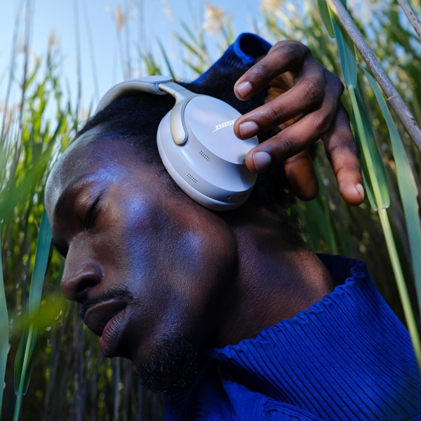 Bose QuietComfort Ultra Headphones - White Smoke — image 5