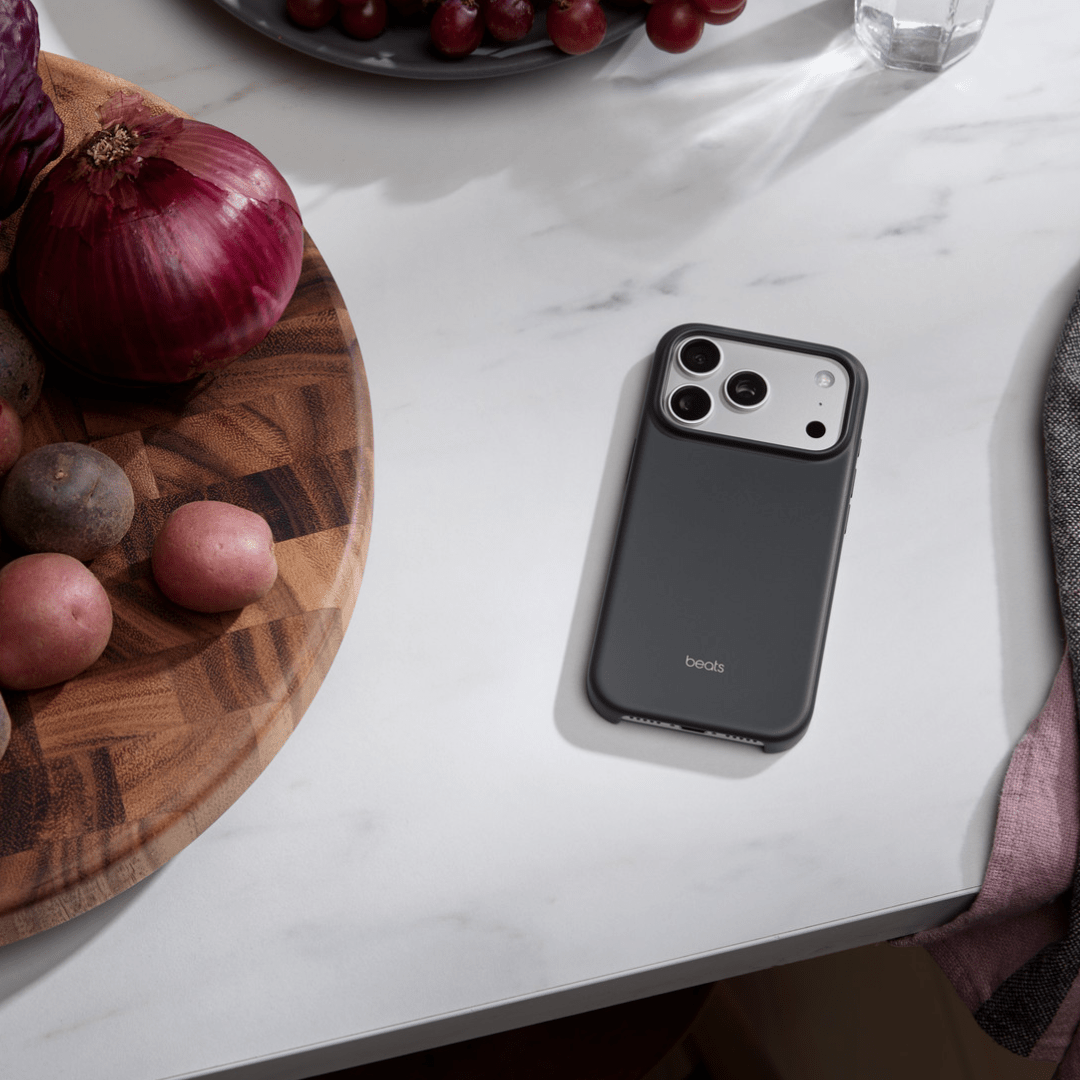 Beats iPhone 17 Pro Max Case with MagSafe and Camera Control — image 3