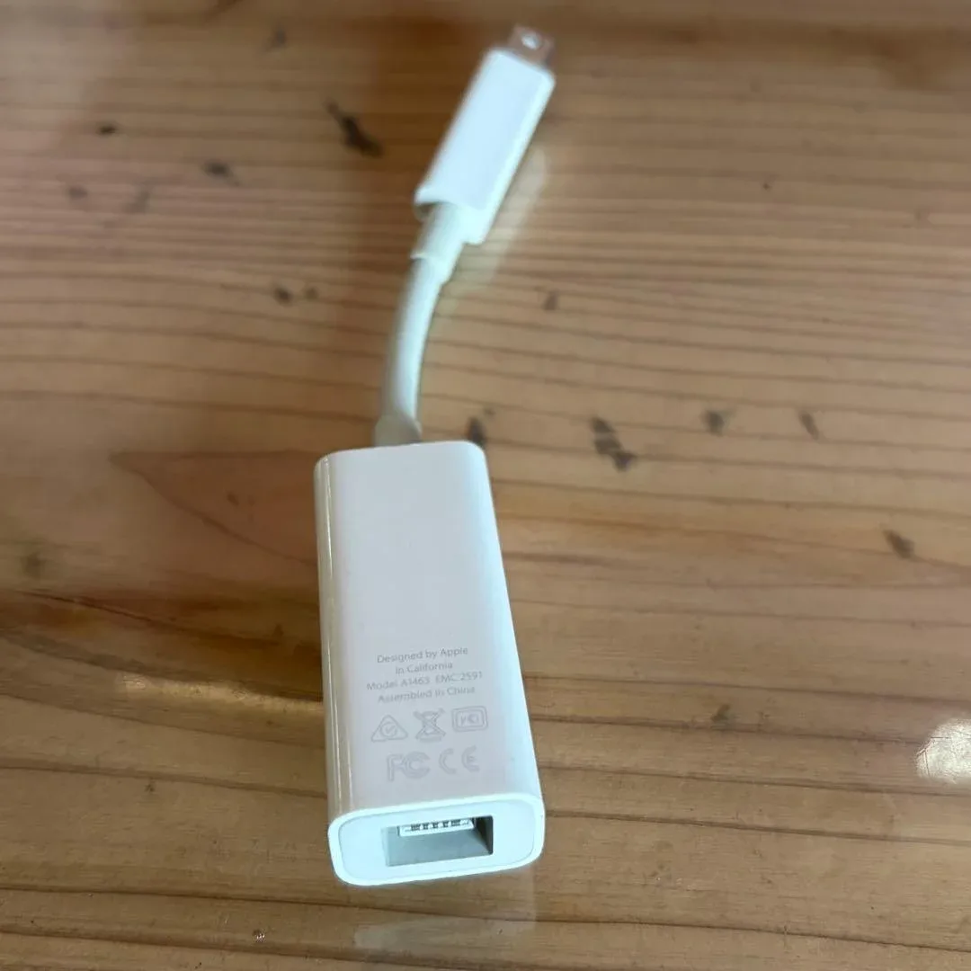 Apple Thunderbolt To Firewire Adapter — image 3
