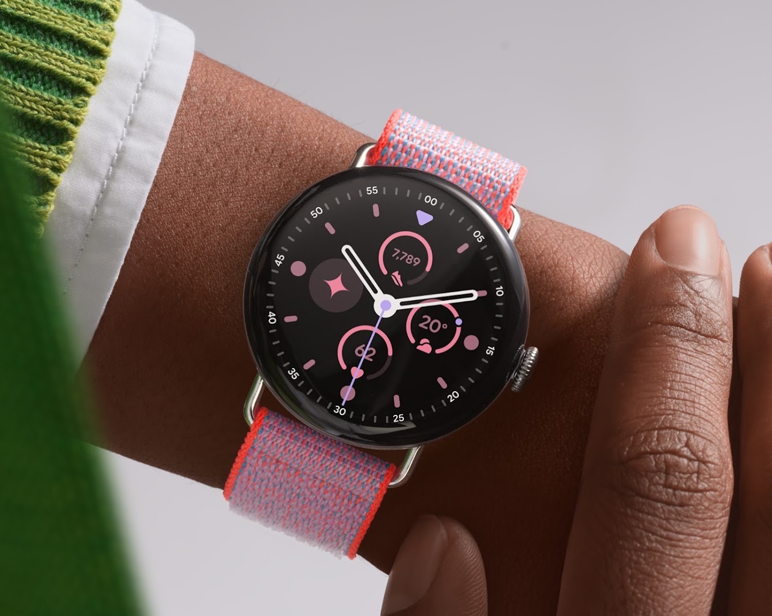 Google Pixel Watch 4 41mm WiFi, Smartwatch with Domed Display, Fitbit Health & 30-Hour Battery — image 3